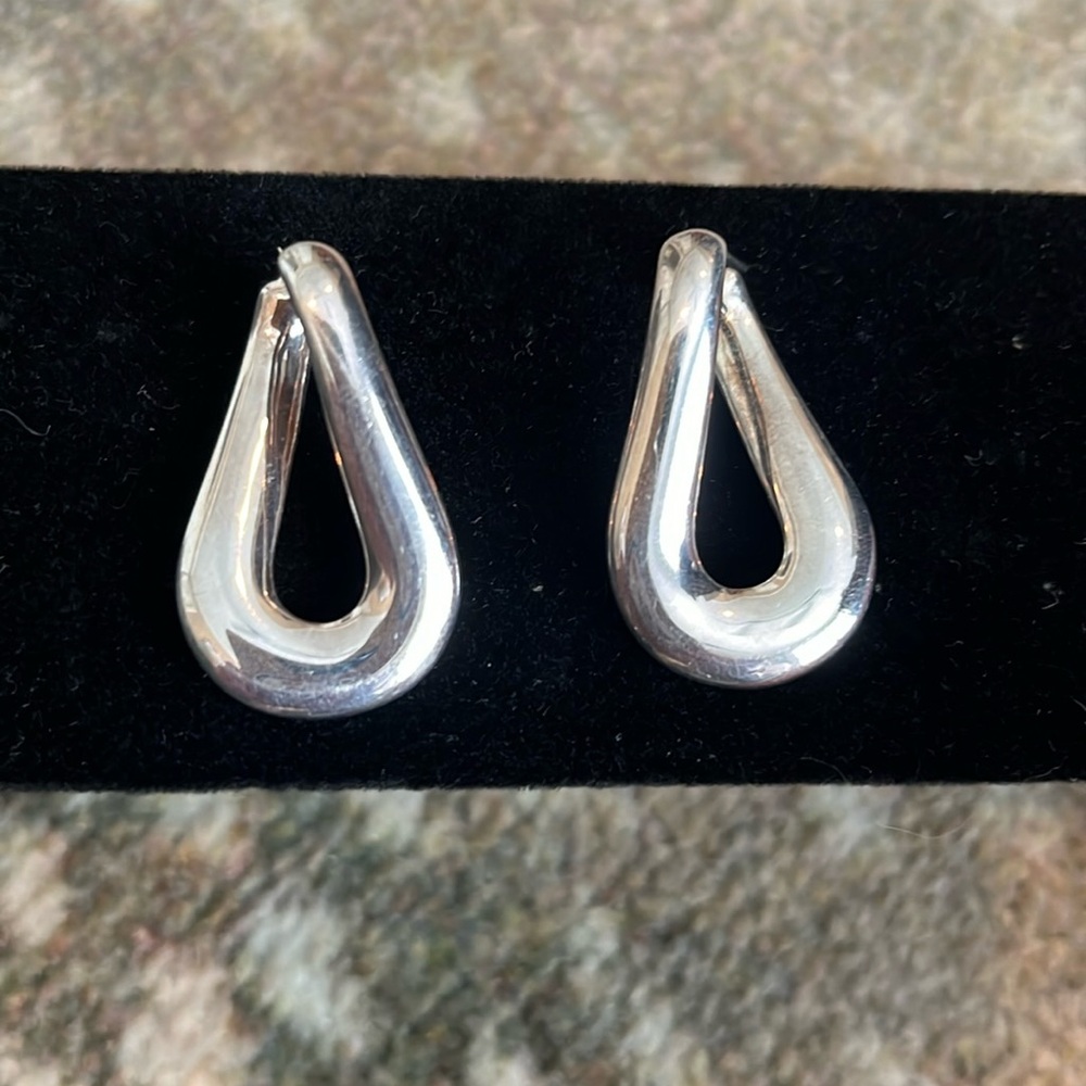 Silver Smooth Twist Earrings